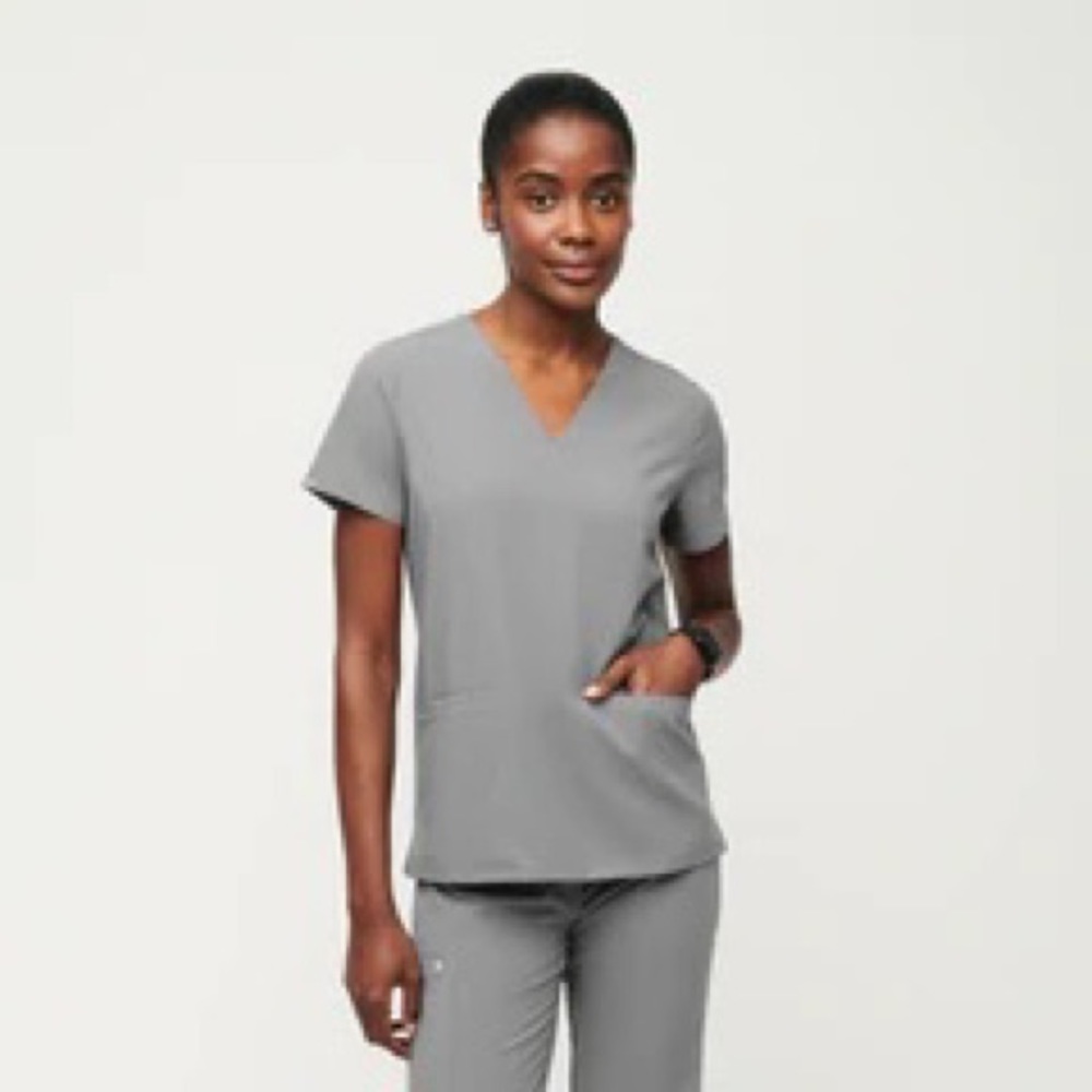 BNWT Figs Dark Space Grey Set
